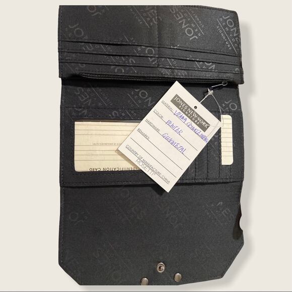 Gold Signature Jones New York Clutch - Picture 4 of 4